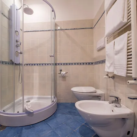 Casa Matilde Hotel *